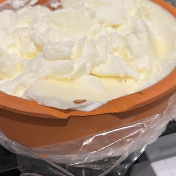 İtimat Süt İtimat Kaymaklı Yoğurtta Küf
