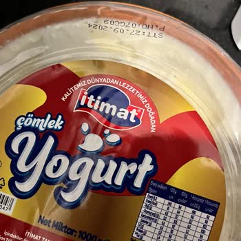 İtimat Süt İtimat Kaymaklı Yoğurtta Küf