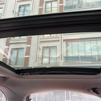 BMW X1 2016 - Cortina del Techo Panorámico se Desintegró Sola