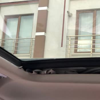 BMW X1 2016 - Cortina del Techo Panorámico se Desintegró Sola