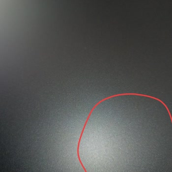 Lenovo Laptop Devuelto con Arañazos sin Reparación del Servicio