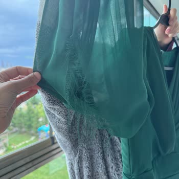 Taç Abiye Ayıplı Kusurlu Elbise Satımı