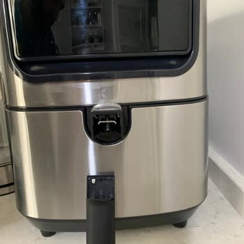 Mango de Electrolux Airfrier roto en dos meses