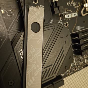 Şimşek Yazılım Kusurlu Ürünü Sıfır Diye Satıyor