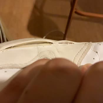 Las suelas de mis zapatos Bershka se despegaron, no puedo caminar con ellos