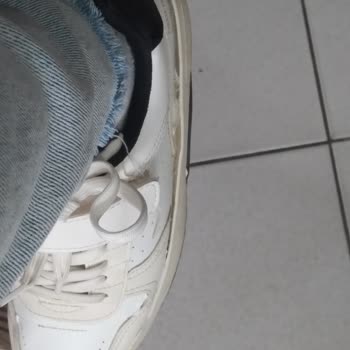 Mis zapatillas Bershka se deshacen en un mes, calidad inaceptable