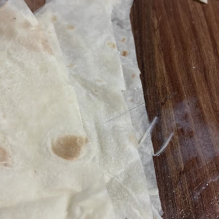 BİM Connex Marka Yufka İçinde Kıl