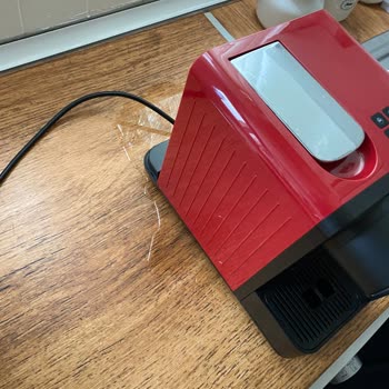 Carrefour me vendió una cafetera Tchibo Cafissimo Milk defectuosa.