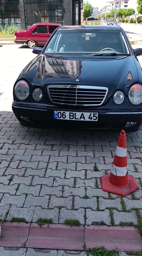 Luces de Estacionamiento Parpadean en mi Mercedes 2001 Avantgarde Portada de vídeo