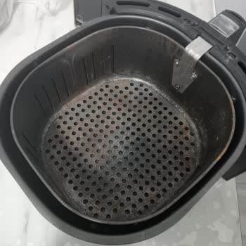 Kumtel Yağsız Fritöz Pas Ve Boya Atması