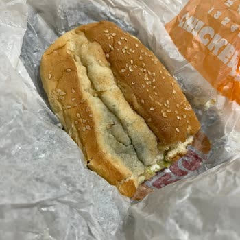 Burger King'de Küflü Ekmek