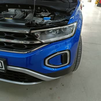 Volkswagen T-Roc: Microgrietas en el Faro Delantero Izquierdo