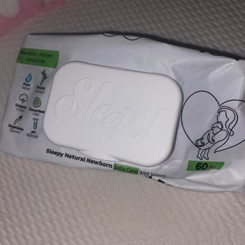 Sleepy Pişik Yapıyor Bir De Natural Yazıyor