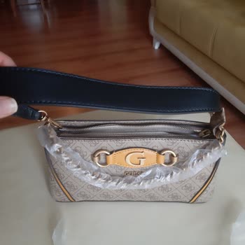 Pedido de bolso Guess enviado incorrectamente