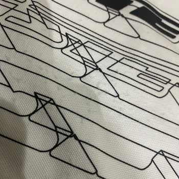 Lacoste Loose Fit t-shirt se deshace después de comprarlo