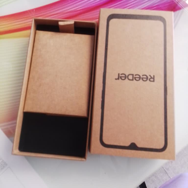 Reeder Telefon Isınıyor Kapanıyor!