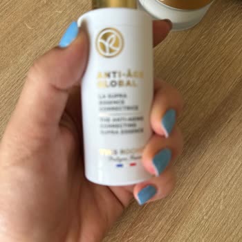 Yves Rocher Hidratante y Suero Causaron Acné Inflamado