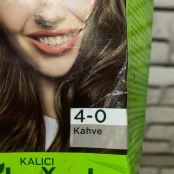 Palette 4-0 Tinte de Pelo Me Volvió el Cabello Negro en Lugar de Marrón