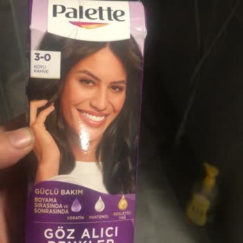 Palette Saç Boyası Hayal Kırıklığı: Koyu Kahverengi Yerine Siyah!