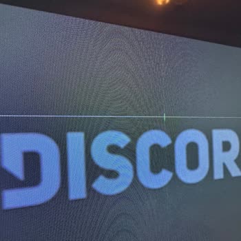 PHILIPS TV Philips Sattığı TV Nin Arkasında Durmuyor