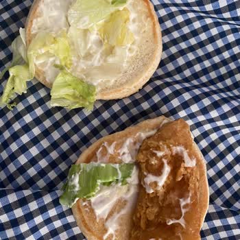 Popeyes Yetersiz Ve Lezzetsiz Servis Deneyimi