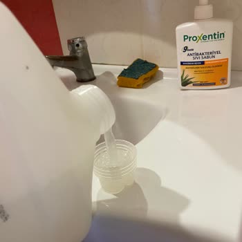 Asperox Yüzey Temizleyici İki Faz Oluştu