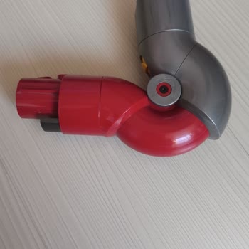 Dyson Gen 5 Koltuk Altı Aparatı Kırık