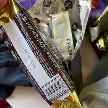 Algida Magnum Mini Dondurmalardan Kıl Çıktı