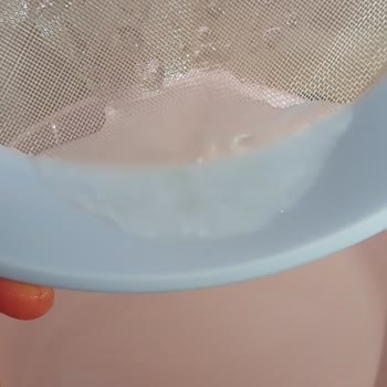 Kayın Su'da Sağlık Tehdit Eden Beyaz Jel Problemi