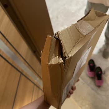 Aras Kargo Kargomu Patlak Getirdi.