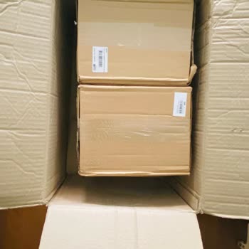 Mudo Badezimmerartikel schlecht verpackt und während des Transports beschädigt