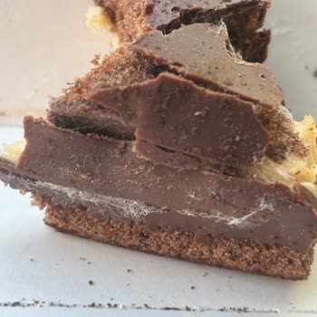 Ülker O'LALA Tiramisu Kekinde Böcek Ve Ağlar Çıktı