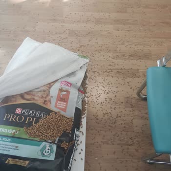 Pelikan Pet Shop Pelikan Pet Patlak Paketlerle Gönderilen Ürün