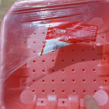 BİM Markette Kokmuş Tavuk