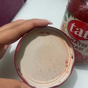 Tat Gıda Tat Domates Salçası Ve Böcekleri