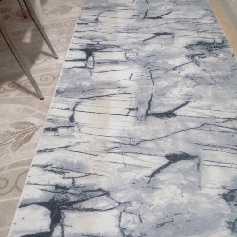 Boz Geyik Halı Yıkama Görevini Yerine Getirmiyor