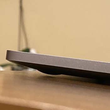 Apple MacBook Pro con defecto en la carcasa