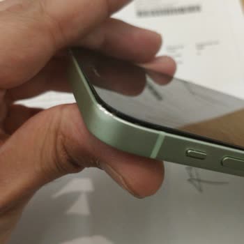 Apple dañó mi iPhone 12 y negó responsabilidad