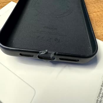 Apple Micro Woven Case se Desgasta Rápidamente