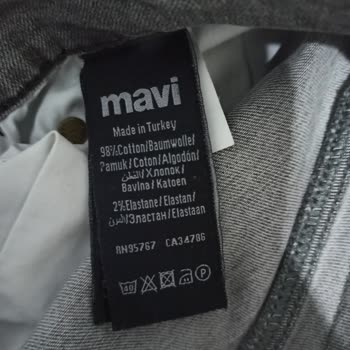 Mavi Marka Pantolon Yırtılması