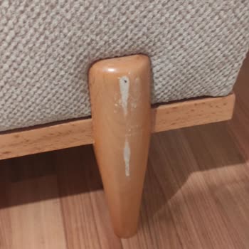 Özaydın AVM Hasarlı Getirdiği Ürünle İlgilenmiyor.