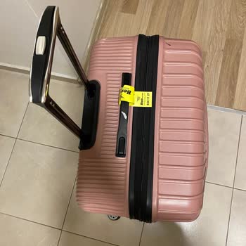 Ben Turizm Otobüs Firmasında Valizimin Tekeri Kırıldı