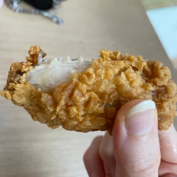 Mall Of İstanbul KFC Yemekten Kıl Çıktı