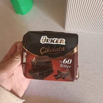 Ülker%60 Bitter Çikolata Böcek