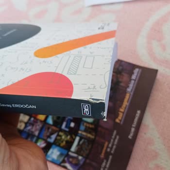 Pelikan Kitabevi Hasarlı Kitap Teslimatı Ve Müşteri Hizmetleri Sorunu