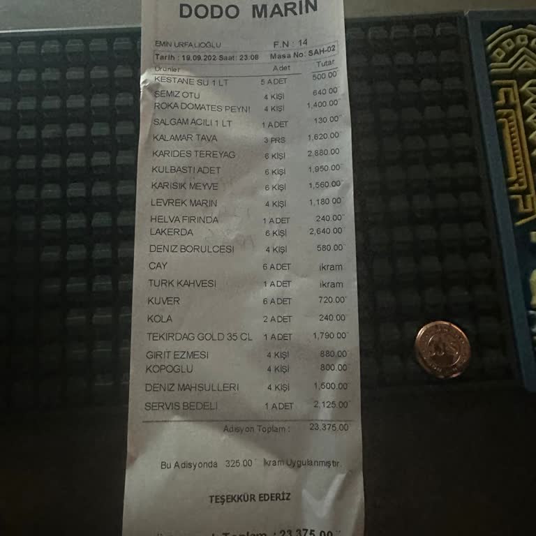 Dodo Marin Mezeler Ve Salata İle Şişirilmiş Fahiş Hesap