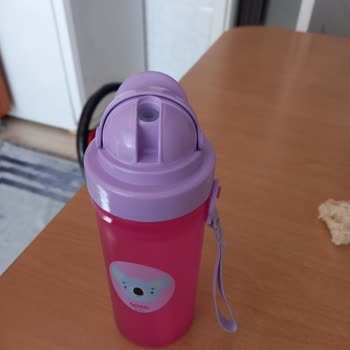 Wee Baby Pipetli Alıştırma Bardağında Sorun