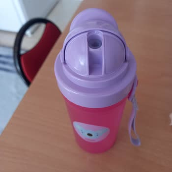 Wee Baby Pipetli Alıştırma Bardağında Sorun