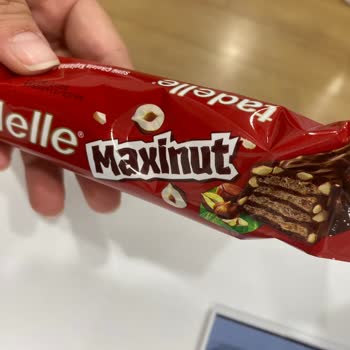 Tadelle Çikolatadan Canlı Kurt Çıktı!