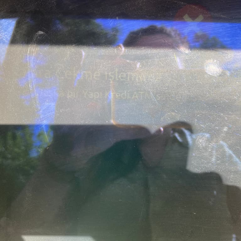 Yapı Kredi ATM Si Hizmet Vermiyor.